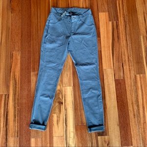 HUE Skinny Jeggings w/ Cuff Detailing